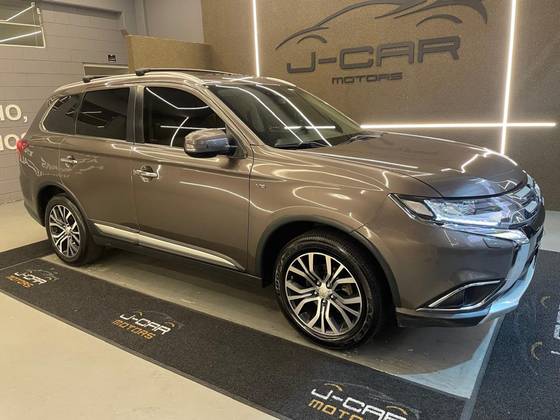 MITSUBISHI OUTLANDER 3.0 GT 4X4 V6 24V GASOLINA 4P AUTOMÁTICO